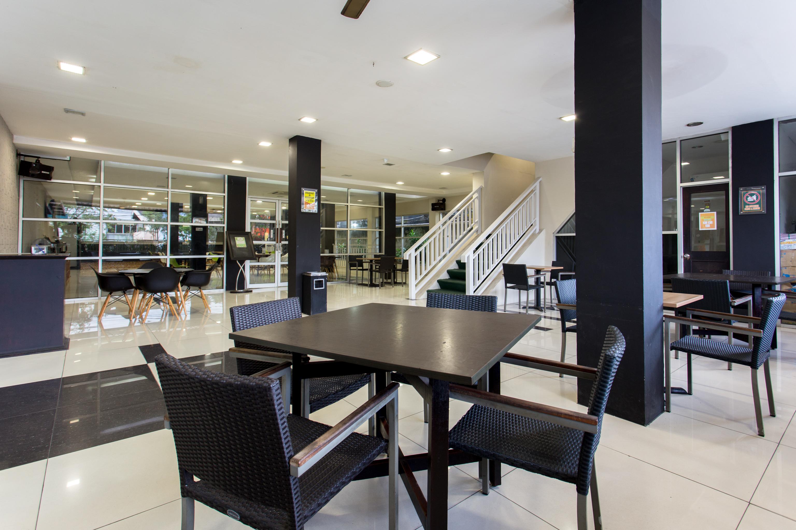 Capital O 769 City Hotel Balikpapan  Exterior photo