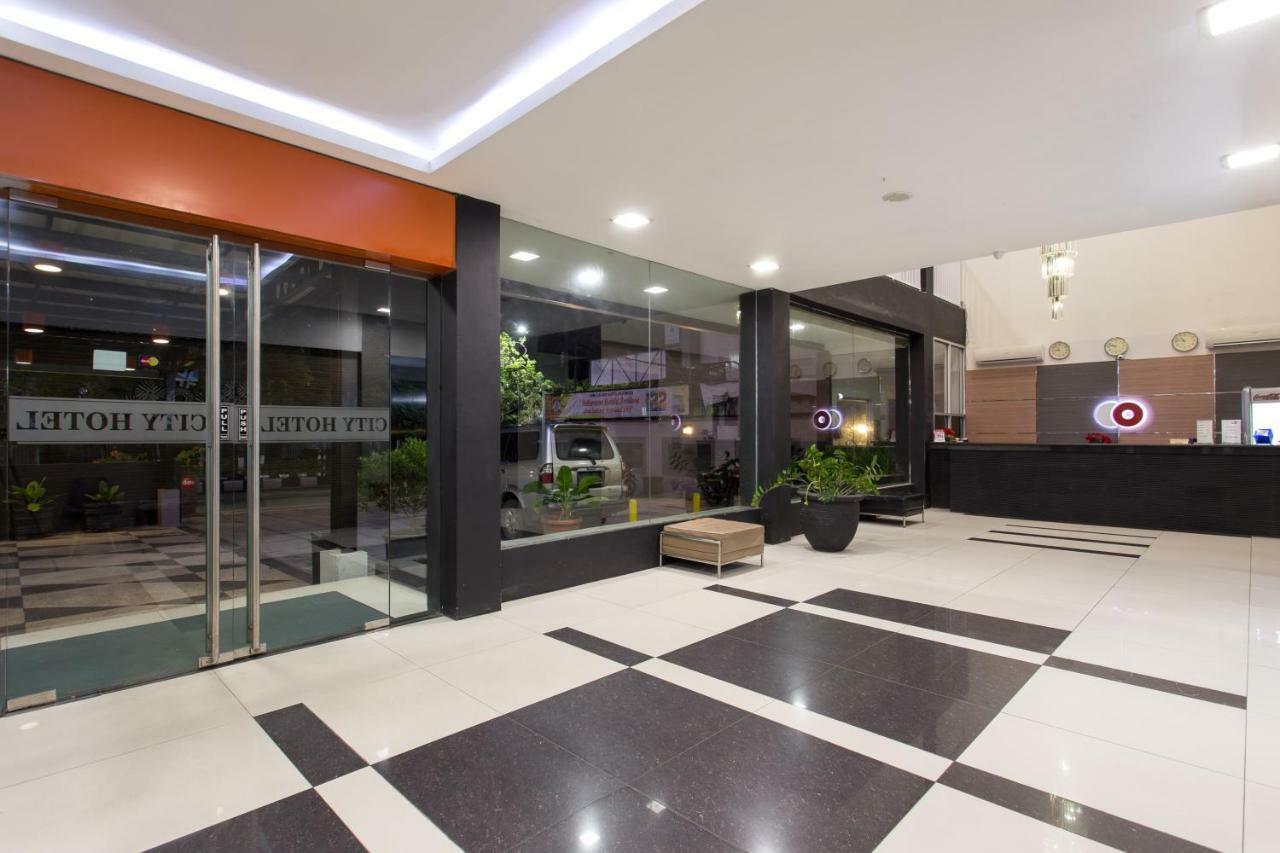 Capital O 769 City Hotel Balikpapan  Exterior photo